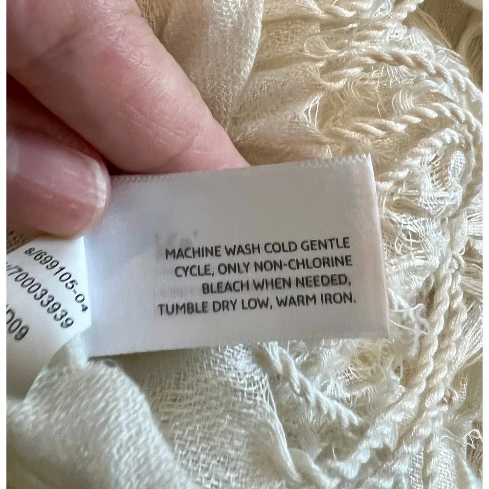 Old Navy Scarf Women OS Cream Crinkle Fringe Lightweight Textured Wrap Gauzy